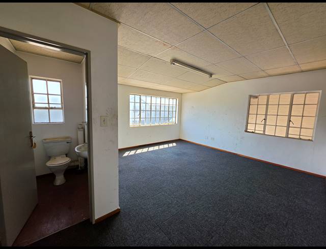 232M² MINI FACTORY TO LET IN KYA SANDS